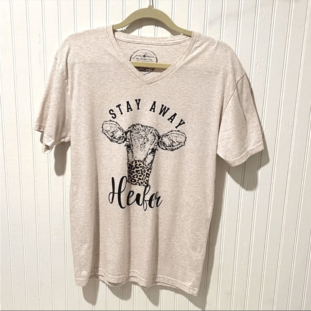 Jane Marie Graphic‎ Tee-Size Medium